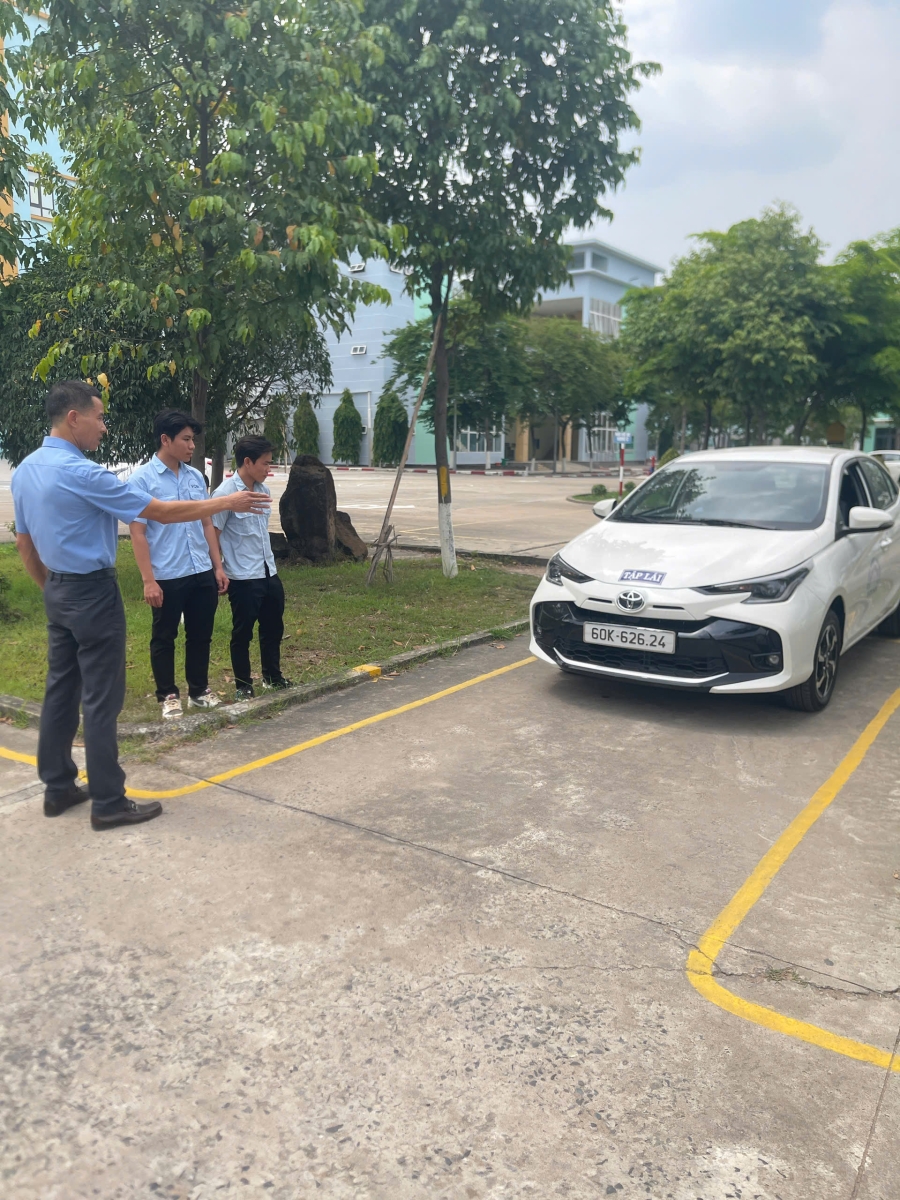 kinh nghiệm học lái xe ô tô tại Đồng Nai
